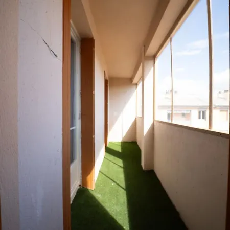 Apartment Grand T5 - Lumineux - Patio Nîmes